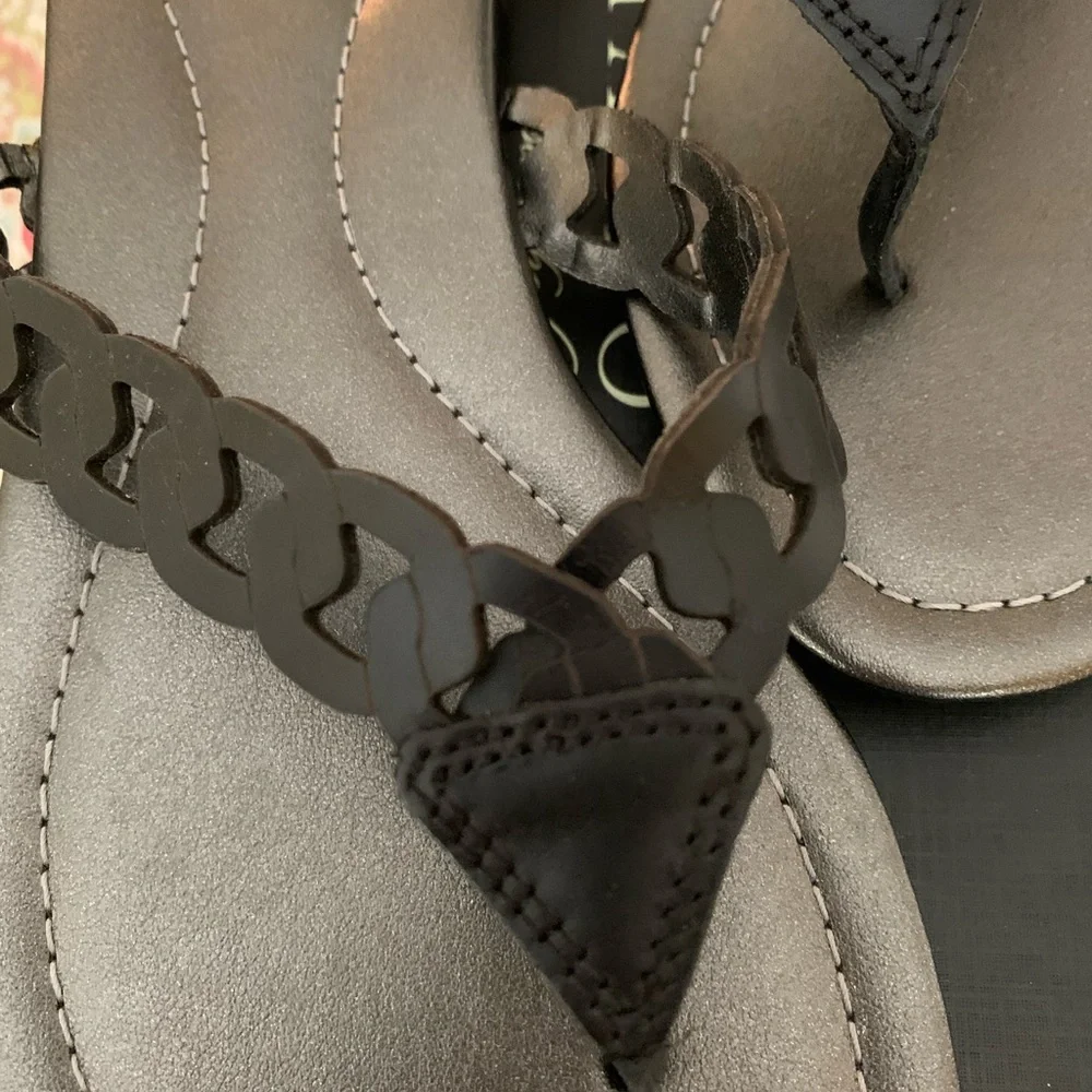Talbots sandals - Picture 2 of 3